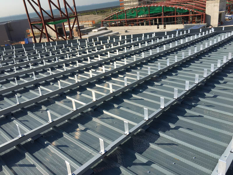 铝镁锰屋面板安装详细图解